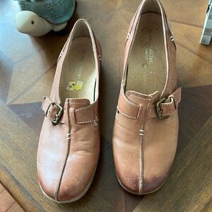 Naturalized Leather Shoes